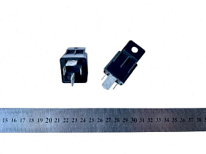 Реле стартера замыкающее (4-х контактное 24В 45А с кронштеном) (MR) аналог 711.3747-131