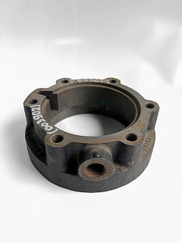 Крышка заднего подшипника выходного вала демультипликатора (импульсный датчик)* (9JS135A)