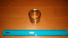 Втулка балки опоры двигателя (центральная) (БААЗ) 64301-1001016