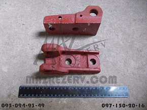 Кронштейн переднего подрессоривания (MR)