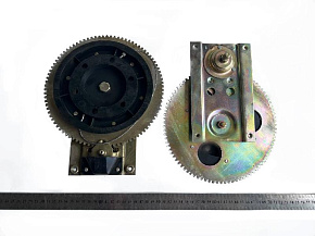 Стеклоподъемник правый МАЗ (MR)