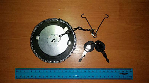 Крышка топливного бака с ключами (полуоборотная, металл) (MR)
