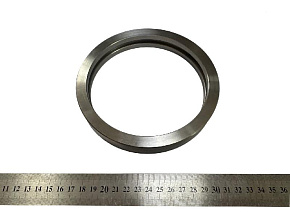 Кольцо распорное оси балансира с внутр. проточкой (MR)