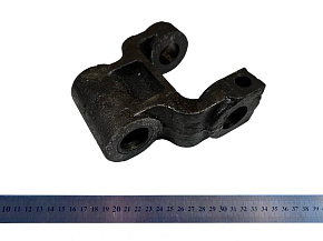 Серьга передней рессоры (MR)